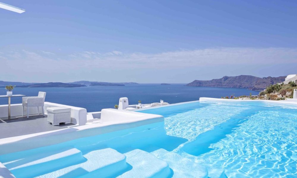 Canaves Oia Hotel New Infinity Pool, greek-cuisine.com