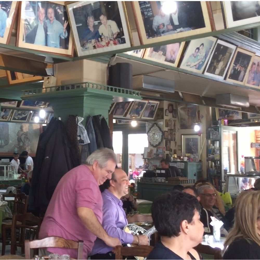 Bairaktaris Taverne ▶︎ Restaurant in Athen | GREEKCUISINEmagazine