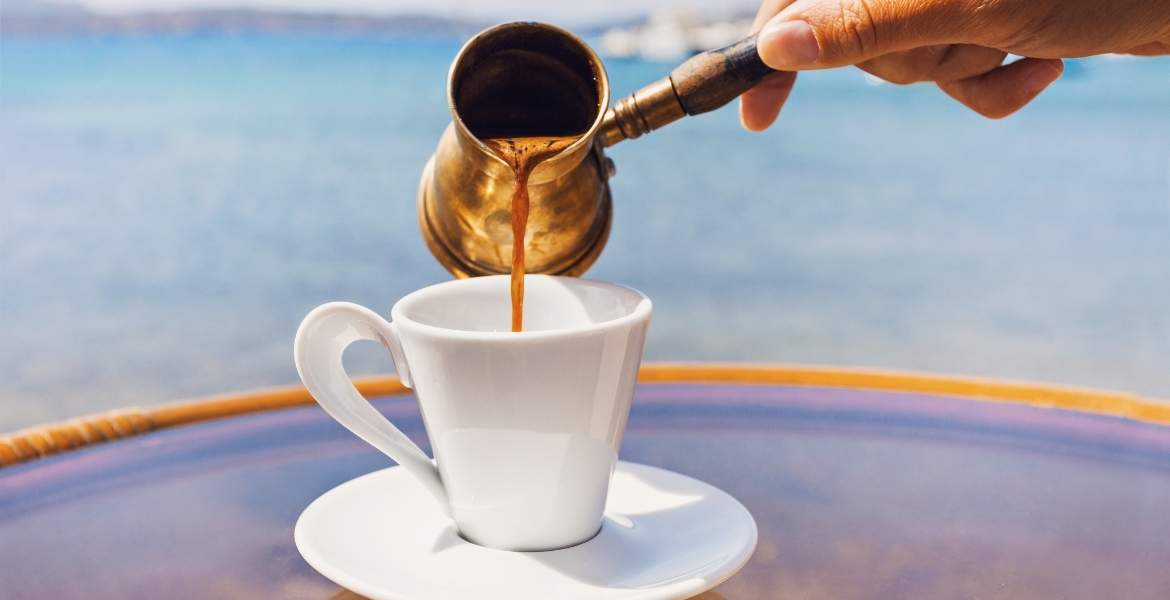 Griechischer Kaffee ▶︎ Mokka I GREEKCUISINEmagazine