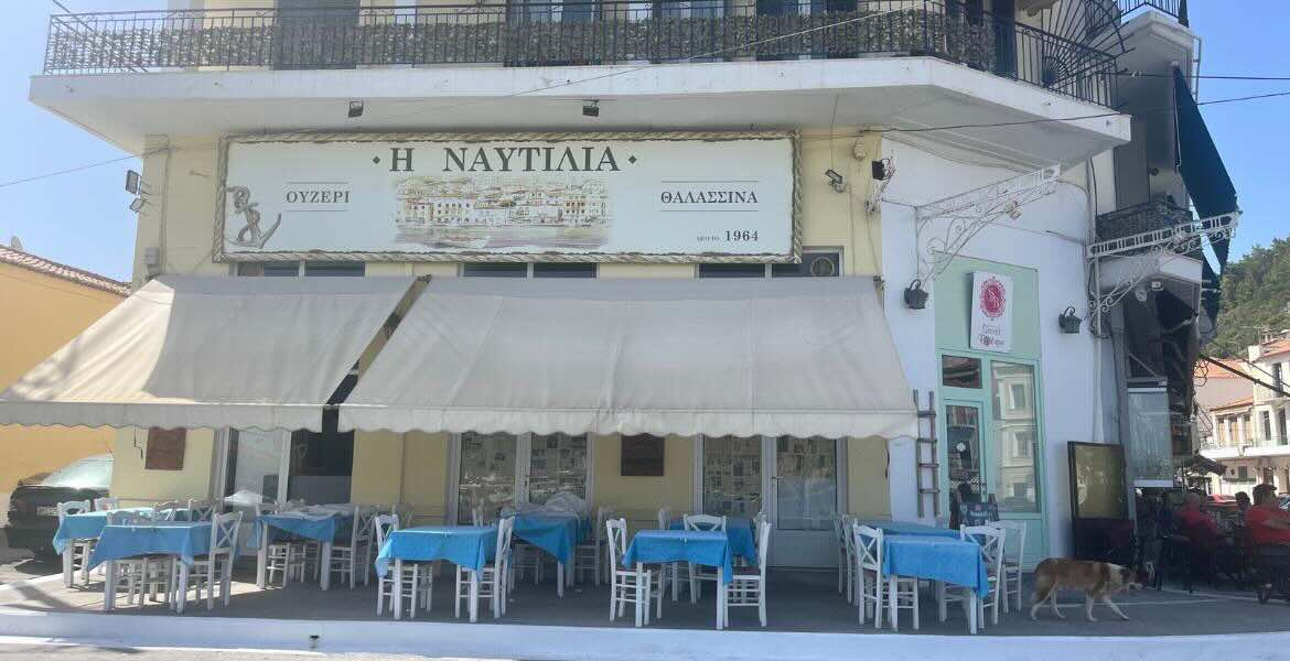 Taverne in Gythio ▶︎ Restaurant in einem Fischerdorf I GREEKCUISINEmagazine